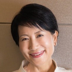 石井 菜穂子